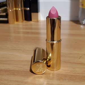 Estee Lauder lipstick 💄